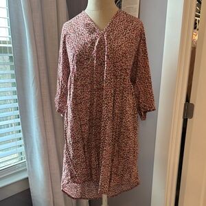 Natural Life Floral V-Neck Babydoll Dress in Mauve and Cream